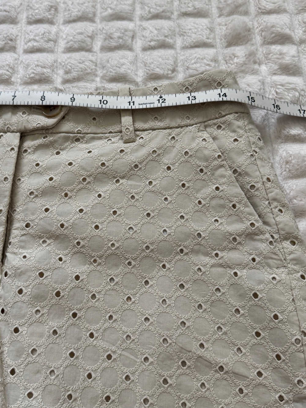 NEW Banana Republic 2 Eyelet Flat Front Shorts ~ Beige Cream Lined - Picture 4 of 7